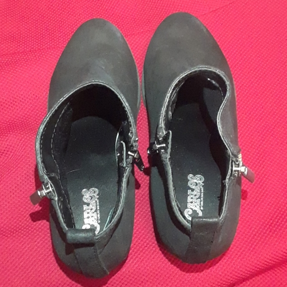 Black Carlos Santana Booties - Picture 3 of 3